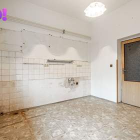 Foto inzerátu Prodej jedinečné vesnické usedlosti v obci Plesná – ul. Akátová, okres Ostrava