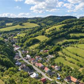 Foto inzerátu Prodej pozemku pro bydlení, 4 636 m², Seninka