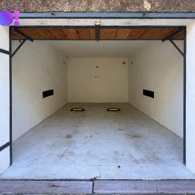Foto inzerátu Prodej prostorné garáže 29 m² – Třinec, Dolní Líštná
