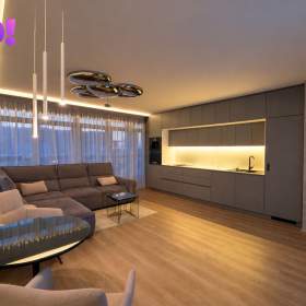 Foto inzerátu Prodej střešního bytu s terasou, 2+kk, 65m², Vinohradská ul., Strašnice