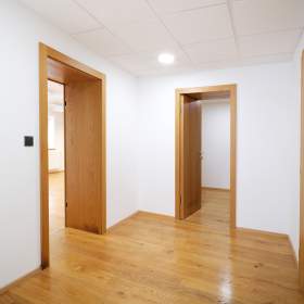 Foto inzerátu Pronájem Kanceláře 77 m2, Švabinského, Moravská Ostrava