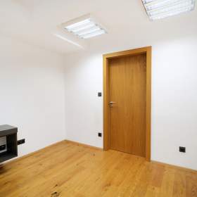 Foto inzerátu Pronájem Kanceláře 77 m2, Švabinského, Moravská Ostrava