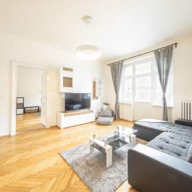 Pronájem bytu 4+1, 134 m², ul. Střední v centru Ostravy / 19553271