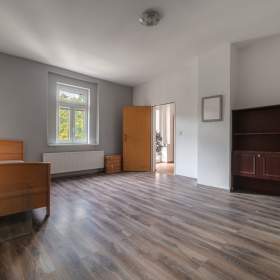 RD 4+kk (6+kk)/ balkon 6 m2/Terasa 198 m2 zahrada 129 m2 Rataje nad Sázavou. / 19578459