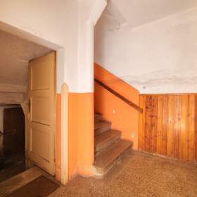 Foto inzerátu Prvorepubliková vila 5+2 (7+3) 380m2 / balkon /garáž / zahrada 1051m2 v top lokalitě k rekonstrukci