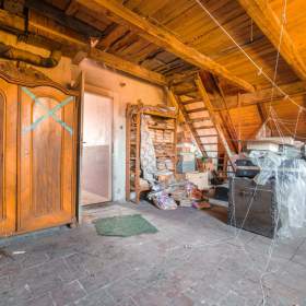 Foto inzerátu Prvorepubliková vila 5+2 (7+3) 380m2 / balkon /garáž / zahrada 1051m2 v top lokalitě k rekonstrukci