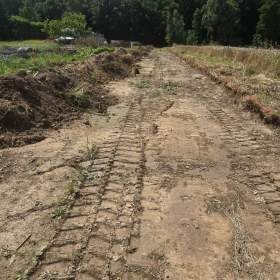 Foto inzerátu Stavební pozemek C, 900 m2, voda, kanalizace, plyn, elektřina, CETIN, veřejné osvětlení, silnice.