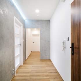 Foto inzerátu Prodej zrekonstruovaného bytu 3+1 v os. vlastnictví, Jana Maluchy Ostrava-Dubina