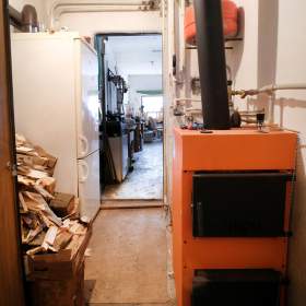 Foto inzerátu Pronájem prostoru garáž, dílna, sklad včetně zázemí a části zahrady, Havířov