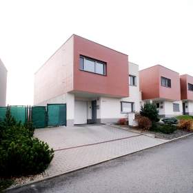 Prodej luxusního řadového domu 5+kk, ul. Před Lanovkou, Ostrava – Muglinov / 19666242