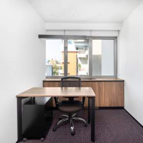 Foto inzerátu Pronájem kanceláře, 60 m² - Praha - Karlín