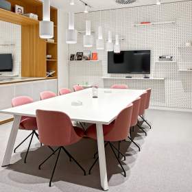Foto inzerátu Pronájem kanceláře, 50 m² - Praha - Karlín