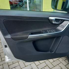 Foto inzerátu Volvo XC60 2,4D5 158kw 4x4 PO ROZVODECH