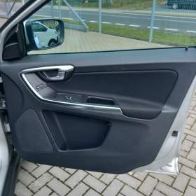 Foto inzerátu Volvo XC60 2,4D5 158kw 4x4 PO ROZVODECH