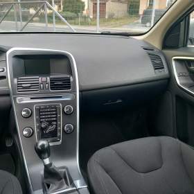 Foto inzerátu Volvo XC60 2,4D5 158kw 4x4 PO ROZVODECH