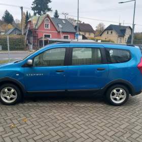 Foto inzerátu Dacia Lodgy 1,2TCe 1.MAJ.KLIMA NAVI TAŽNÉ