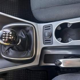 Foto inzerátu Ford Grand C-MAX 7 MÍST NAVIGACE POUZE 93t.KM!